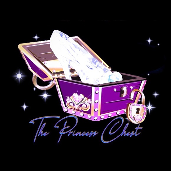 Meet your Posher, Erica - Picture 1 of 2